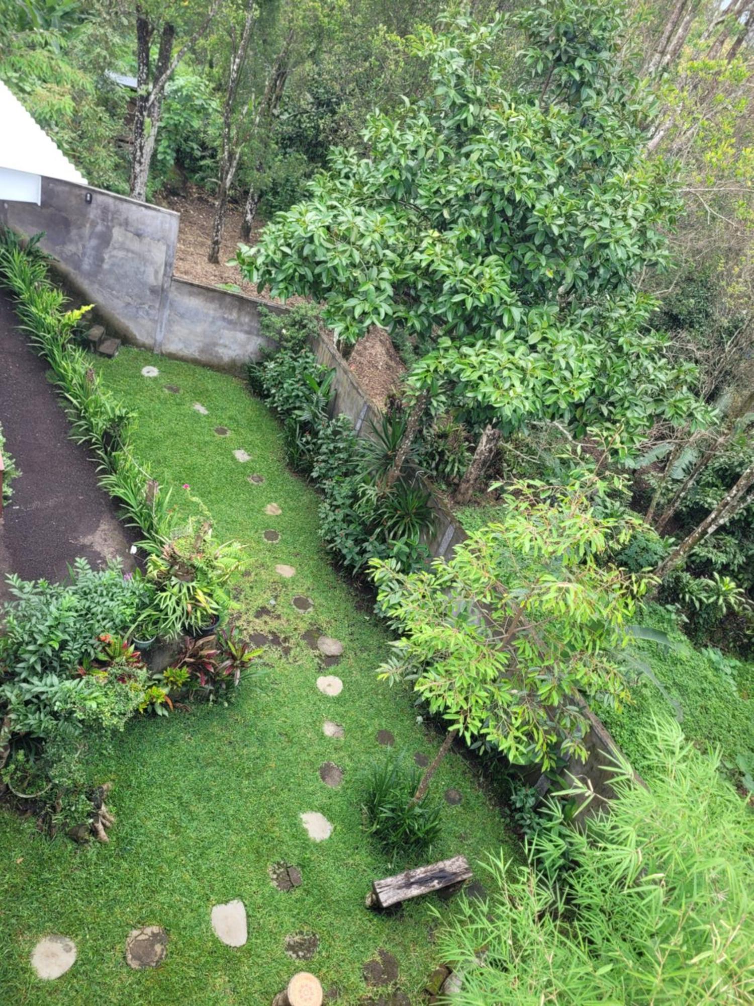 דירות Munduk Umah Yugadi Bali מראה חיצוני תמונה