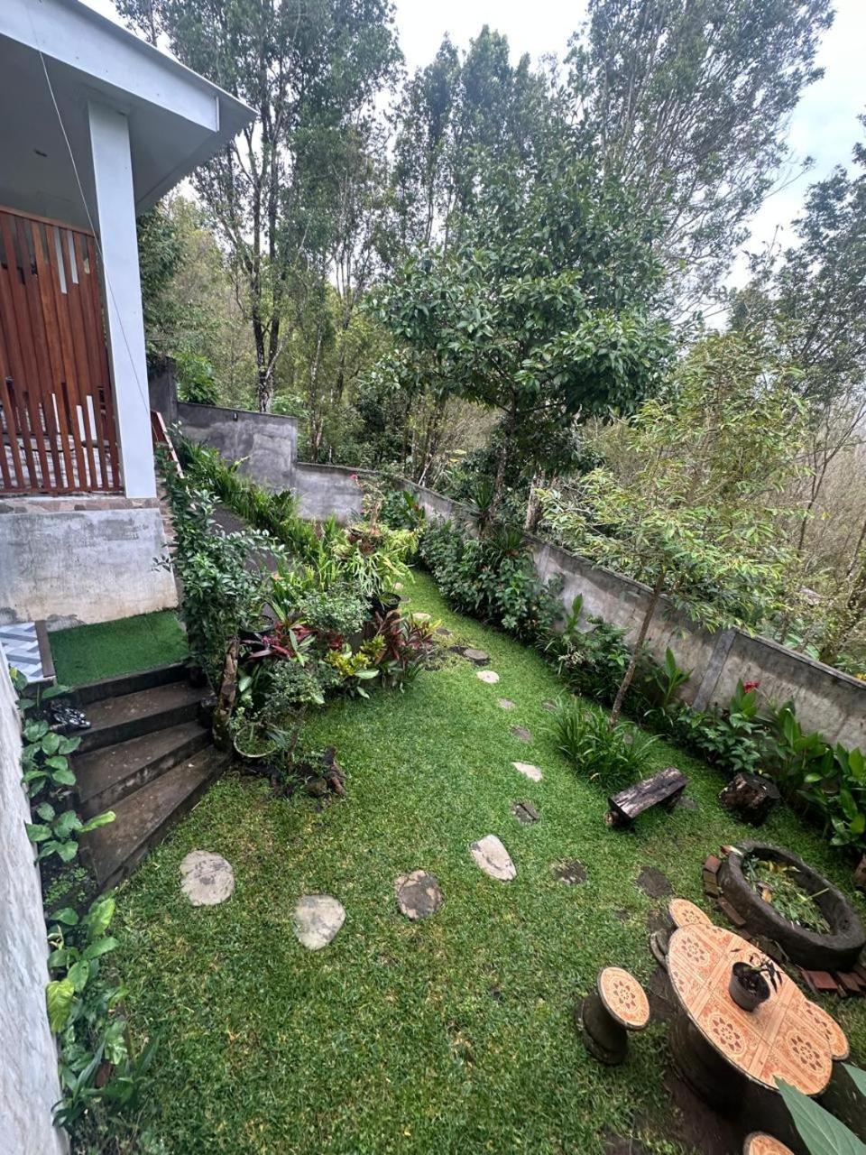 דירות Munduk Umah Yugadi Bali מראה חיצוני תמונה